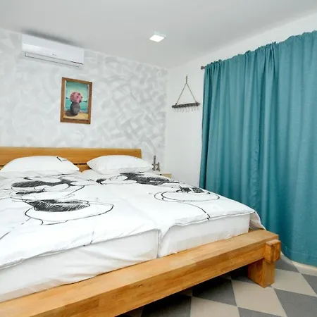 Family Friendly House With A Swimming Pool Plano, - 23902 * Трогир