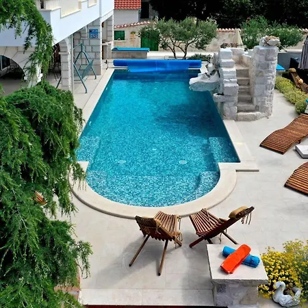 Family Friendly House With A Swimming Pool Plano, - 23902 * Трогир