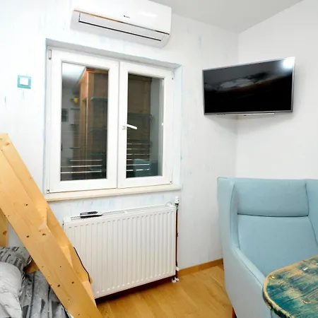 Dom wakacyjny Family Friendly House With A Swimming Pool Plano, - 23902 Trogir