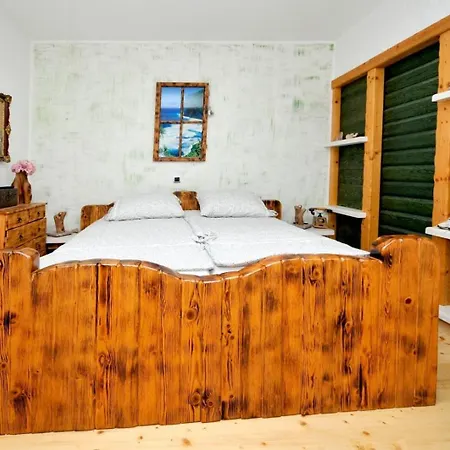 Dom wakacyjny Family Friendly House With A Swimming Pool Plano, - 23902 *