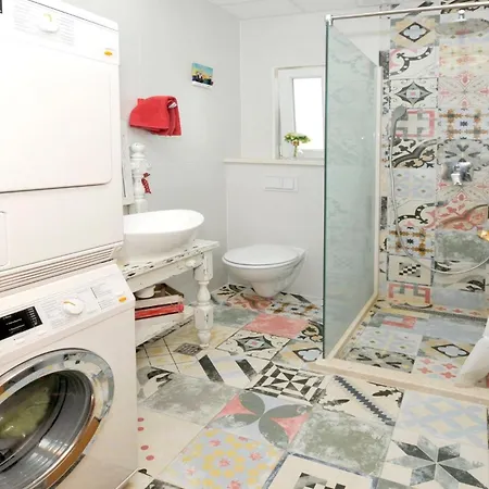 Family Friendly House With A Swimming Pool Plano, - 23902 *