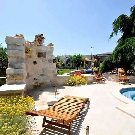 Family Friendly House With A Swimming Pool Plano, - 23902 Дом отдыха *